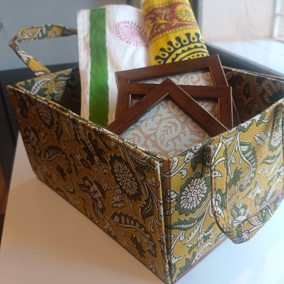 Foldable Gift Basket /Organiser