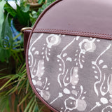 Dabu Round Sling Bag Brown Creeper