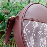 Dabu Round Sling Bag Brown Creeper