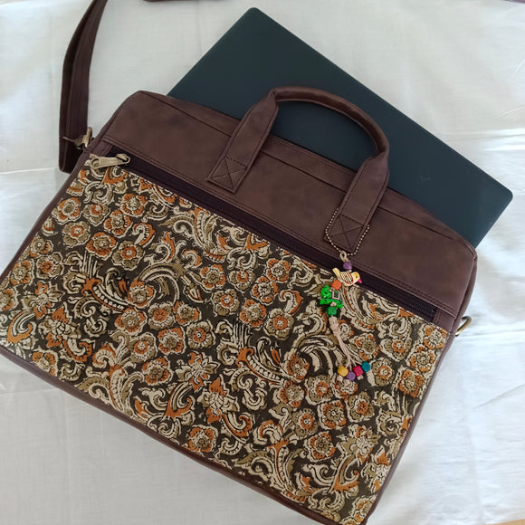 Kalamkari Laptop Bag Green Gaj