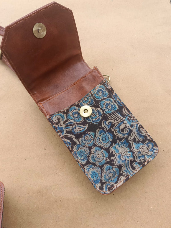 Cross-body Mobile Pouch Kalamkari Blue