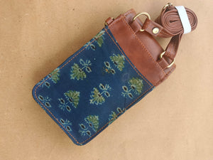 Cross-body Mobile Pouch Ajrakh Blue Booti