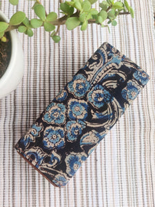 Kalamkari Foldable Eyewear case Blue