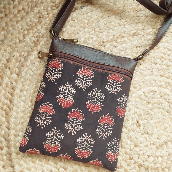 Women Brown & Multicolour Geometric Pattern PU Detachable Sling Strap  Structured Small Sling Bag - Berrylush